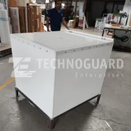 Acrylic Leak Proof Tank
