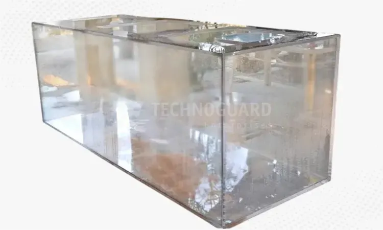 Acrylic Leak Proof Tank